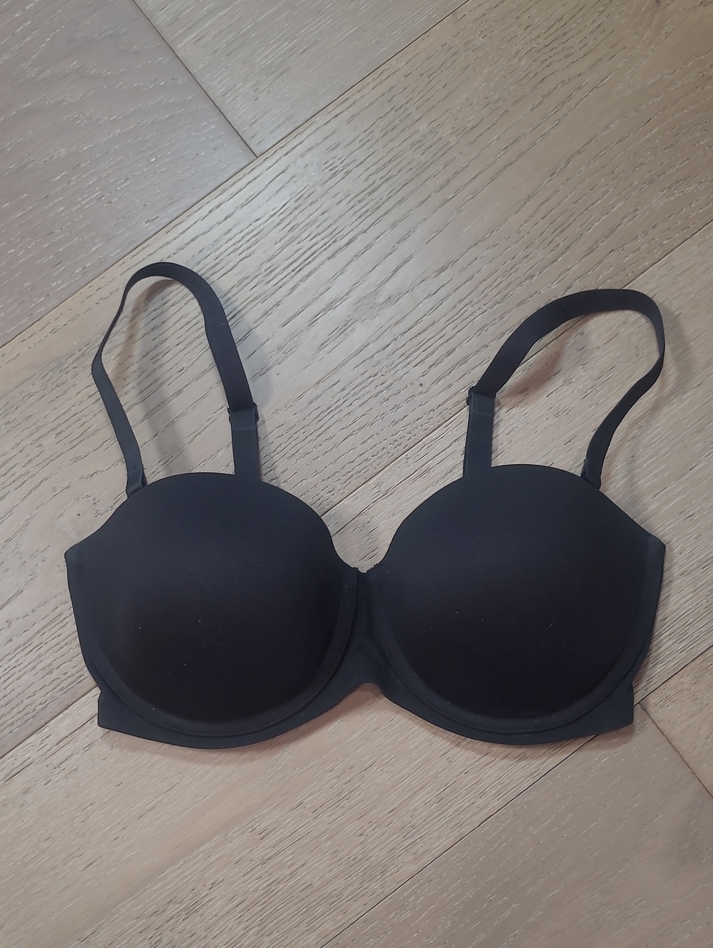EUC Victoria's Secret Bra Women's sz 34DD Black Convertible Padded Bra